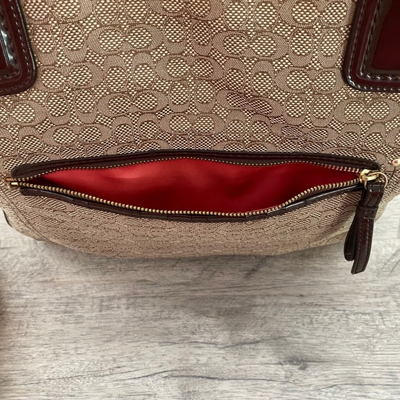 Coach Purse - Picture 4 of 7